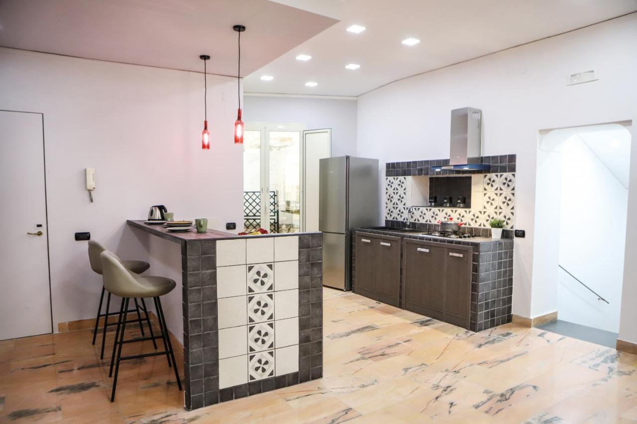 Modern Apartment At Piazza Del Gesu' By Wonderful Italy 那不勒斯 外观 照片