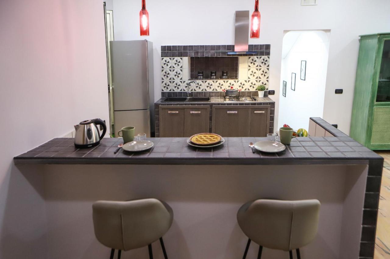 Modern Apartment At Piazza Del Gesu' By Wonderful Italy 那不勒斯 外观 照片