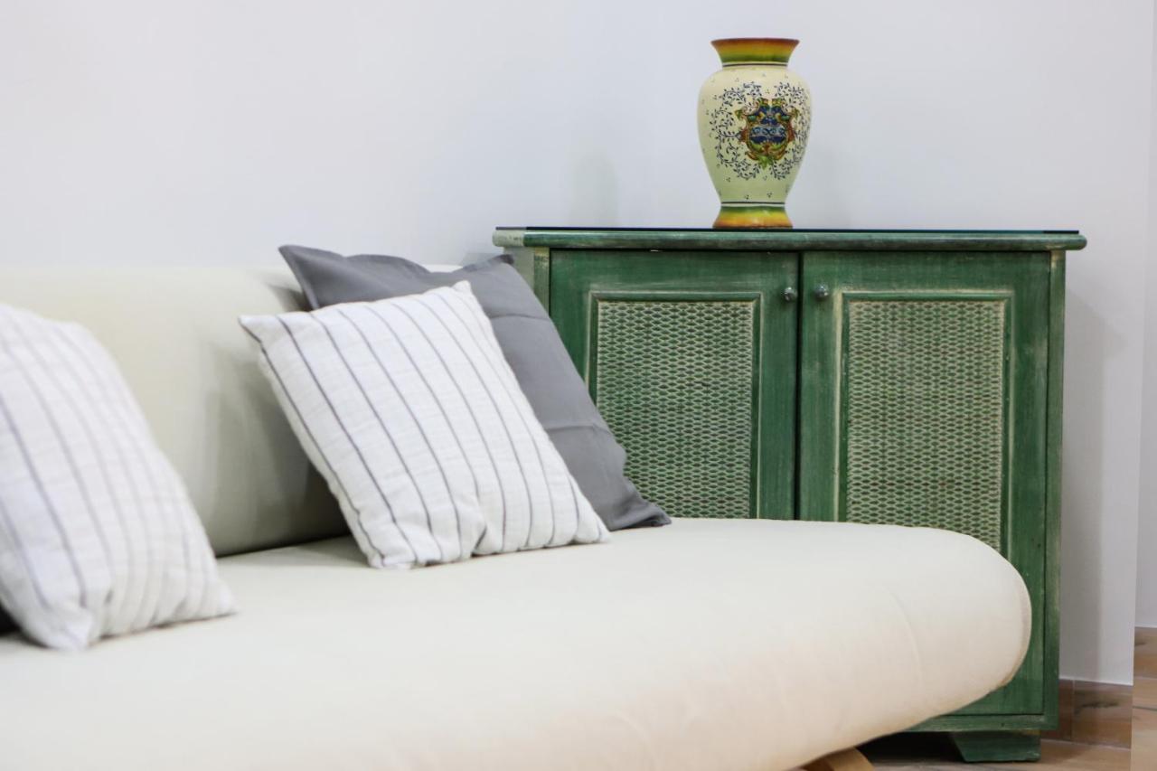 Modern Apartment At Piazza Del Gesu' By Wonderful Italy 那不勒斯 外观 照片